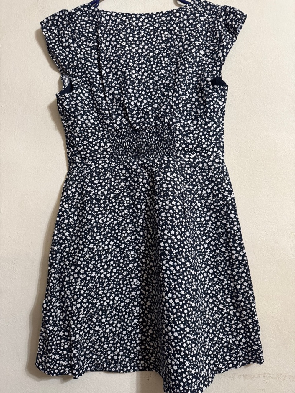 Banana Republic Navy and White Floral V-Neck Dress Size 6 NWT - Picture 5 of 6